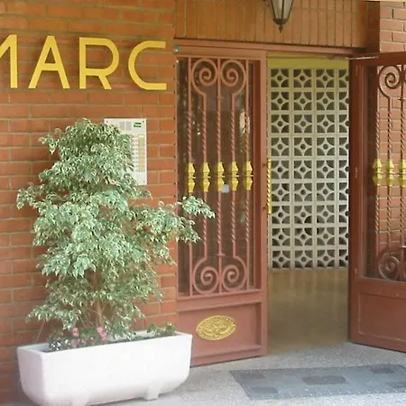 Marc ホテル